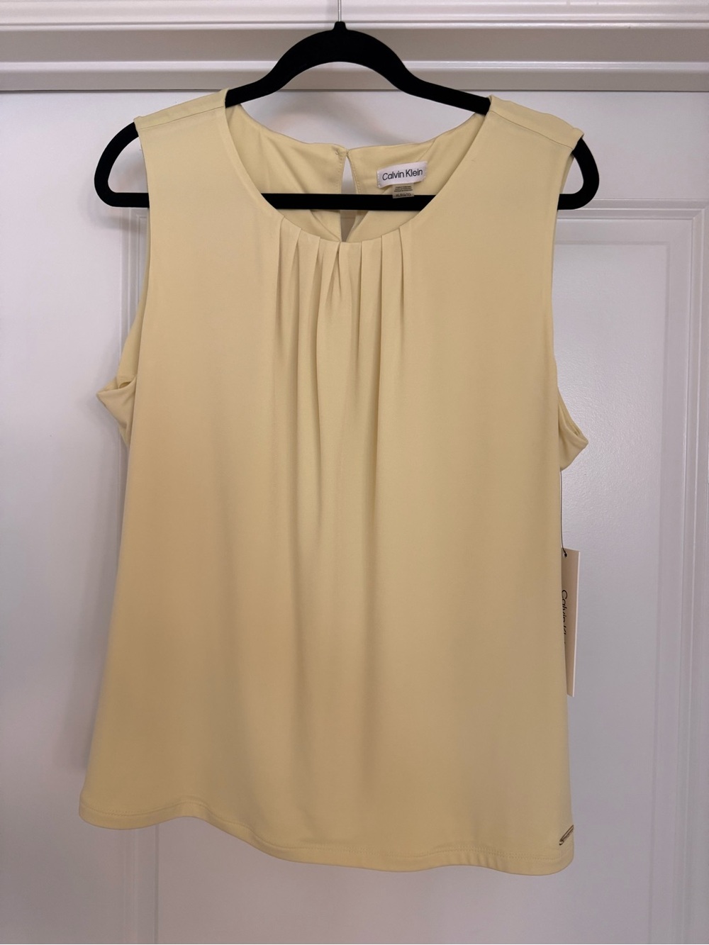 NWT Calvin Klein Sleeveless Pleated Shell Top in Pale Yellow